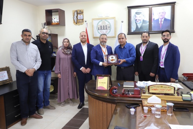 Pal Pay وبلدية دورا توقعان اتفاقية تعاون لشحن عدادات الكهرباء وتسديد الفواتير وخدمات البلدية