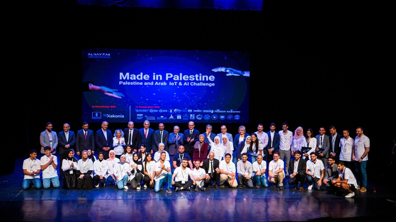 النيزك تختتم برنامج صنع في فلسطين وتحدي انترنت الاشياء والذكاء الاصطناعي للعام 2022 بفوز 7 مشاريع وتأهلها الى تحدي العرب في دبي