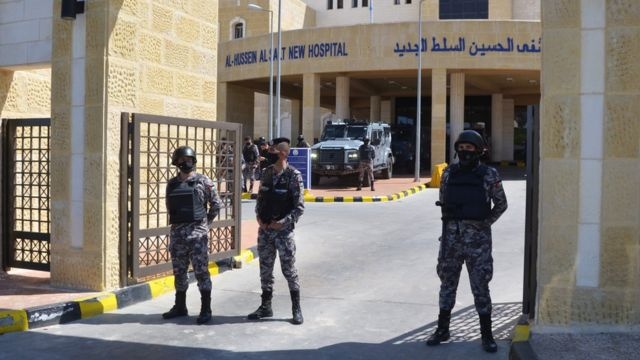 الأردن: أحكام بحبس 5 متهمين بقضية انقطاع الأكسجين بمستشفى السلط