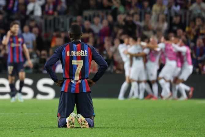 حال ودع الأبطال.. برشلونة مهدد بخسائر مالية فادحة