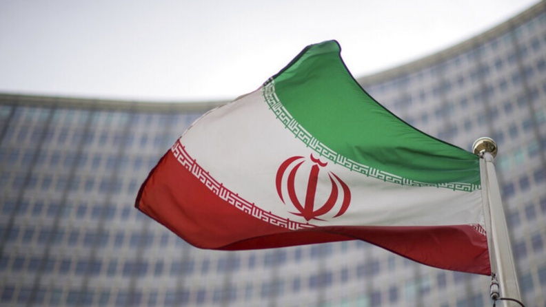 إيران تعتقل 10 جواسيس مرتبطين بالموساد
