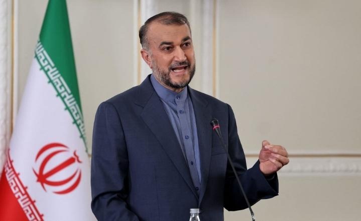 قبل الحرب.. إيران تعترف بإرسال طائرات مسيرة لروسيا