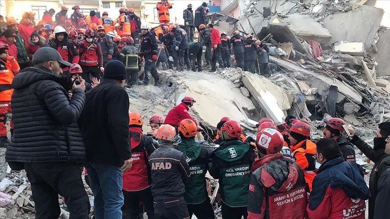 ليست نهائية.. حصيلة الزلزال في تركيا وسوريا تتجاوز الـ 6000 قتيل
