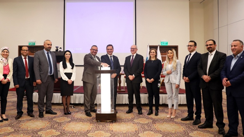 البنك الوطني يسلط الضوء على مساهماته في الابتكار والتكنولوجيا المصرفية من أجل تعزيز الشمول المالي للمرأة الفلسطينية