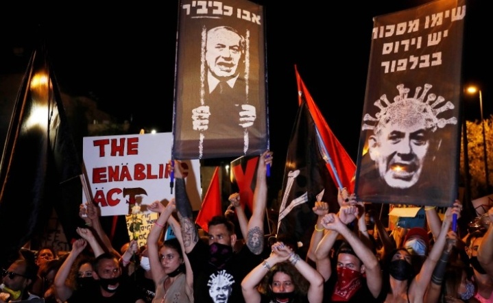 نتنياهو يوقف مؤقتاً تمرير تشريعات "إضعاف القضاء"