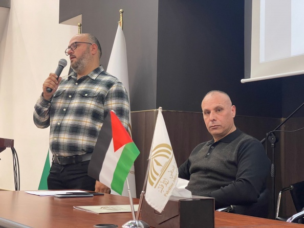 مهندسو شركة الكهرباء يلقون محاضرةً حول أزمة الطاقة فلسطينيًا وعالميًا بين الحلول والمعيقات