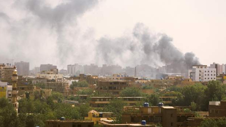 استمرار المعارك بالسودان وحصيلة القتلى المدنيين بارتفاع