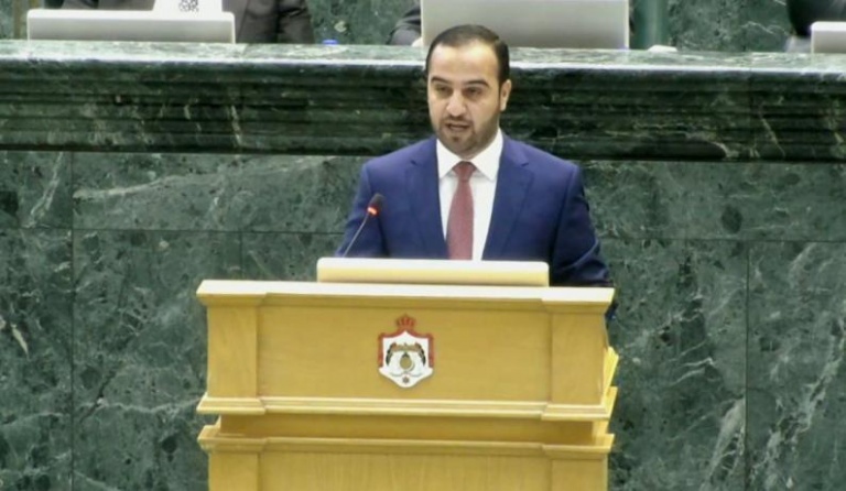 محكمة الاحتلال تمدد توقيف النائب عماد العدوان 8 أيام