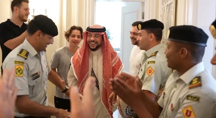 الأردن: الملك يقيم حفل عشاء بمناسبة زفاف ولي العهد