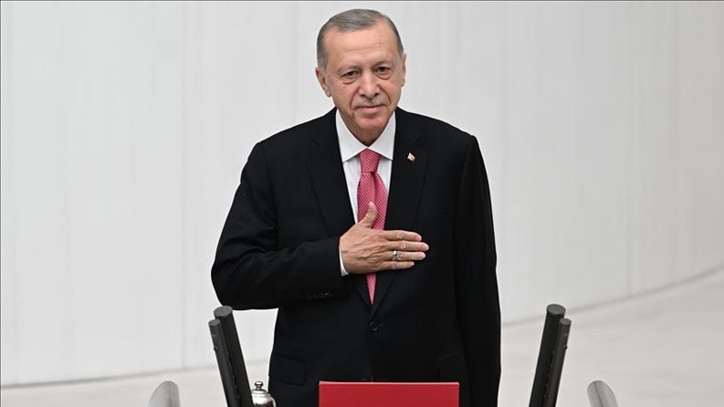 الرئيس التركي أردوغان يؤدي القسم لولاية جديدة