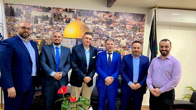 " كهرباء القدس " وهيئة مكافحة الفساد يبحثان سبل التعاون المشترك وتطوير العلاقات الثنائية