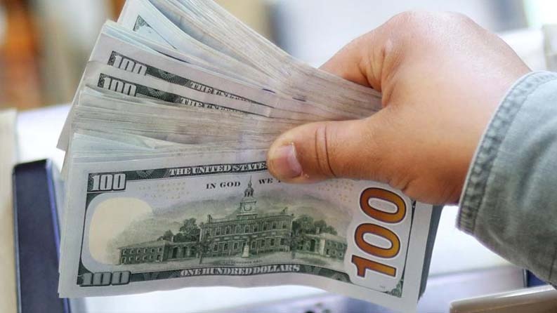 مؤشر الدولار  يرتفع مع فرص لرفع الفوائد الأسبوع المقبل