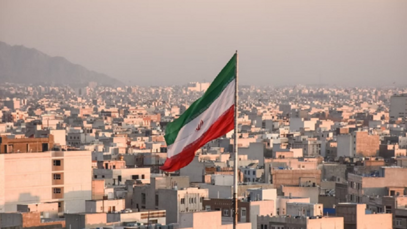 (محدث) قتيل وجرحى في هجوم استهدف مرقدا دينيا بإيران
