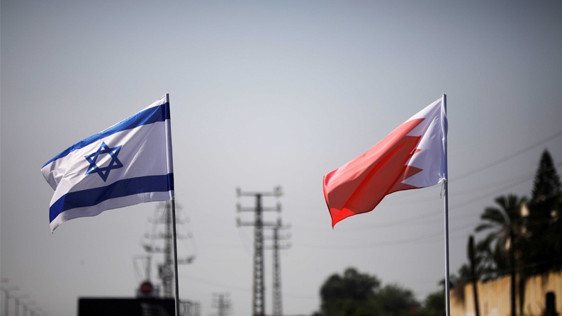  البحرين تعلن سحب سفيرها من إسرائيل ووقف الاعلاقات الاقتصادية