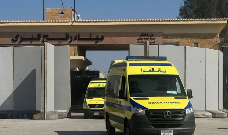 الصحة المصرية تعلن وصول 19 جريحاً من غزة لمستشفياتها
