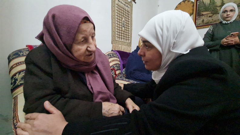 غنام تقدم العزاء بالشهيد صالح العاروري