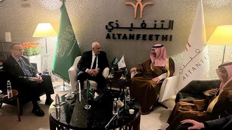 وزير الداخلية يشارك بافتتاح فعاليات معرض الدفاع العالمي الثاني 2024 في السعودية
