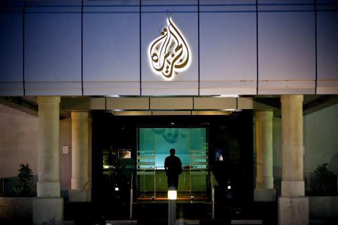 حكومة الاحتلال تقرر إغلاق مكاتب قناة الجزيرة القطرية