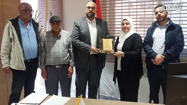 "كهرباء القدس" وبلدية بيت إكسا تبحثان تنفيذ مشاريع تطويرية في البلدة
