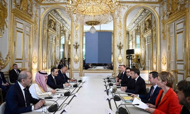 ماكرون يؤكد معارضته للعمليات في رفح ودعمه لحل الدولتين