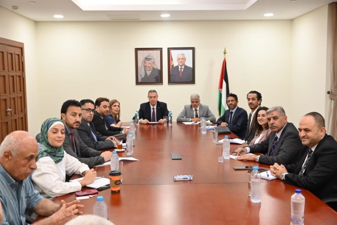وزير التربية يبحث مع اليونيسف في مصر دعم طلبة غزة