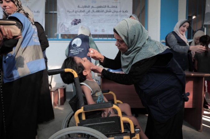 تطعيم 160 ألف طفل ضد شلل الأطفال جنوبي قطاع غزة