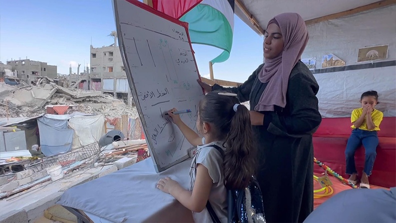 الحرب تحرم طلبة غزة من المدارس 