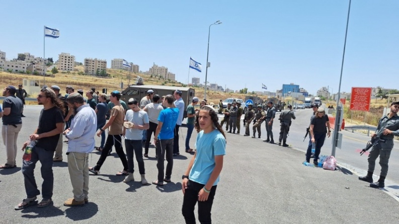 مسيرة استفزازية للمستوطنين قرب الجفتلك