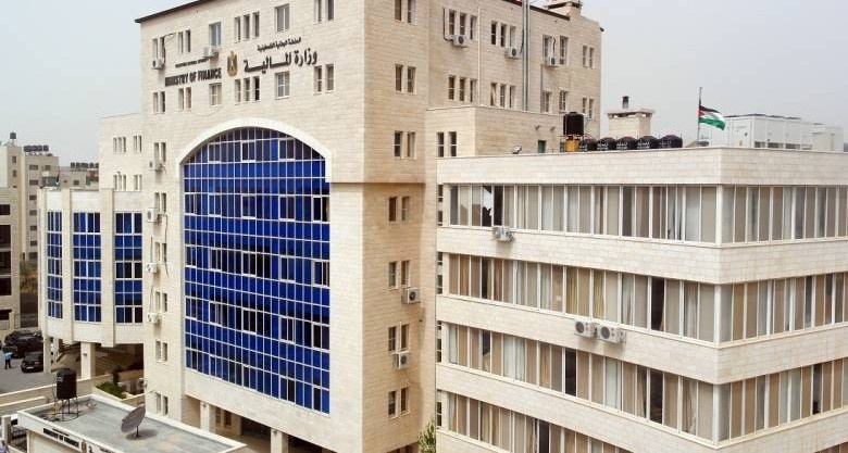 الحكومة تواصل الضغط للإفراج عن أموال "المقاصة"