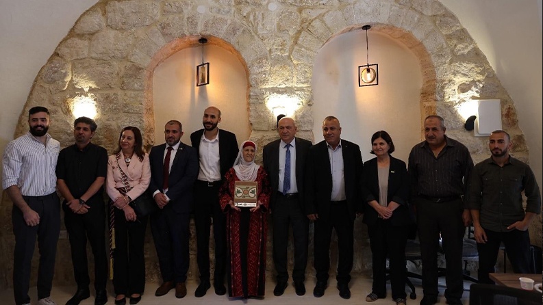 افتتاح مقر مؤسسة قامات لتوثيق النضال الفلسطيني في علية أكرم المنسي في مدينة البيرة