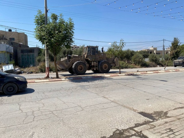 جرافات الاحتلال تدمير البنية التحتية بعدة شوارع في جنين