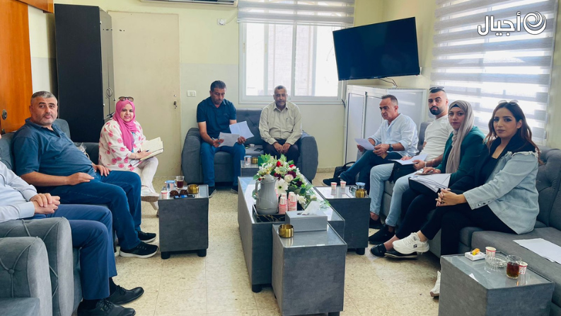 اللجنة المكلفة بترميم منازل مخيم نور شمس تجتمع لمناقشة خطط التنفيذ وآليات العمل