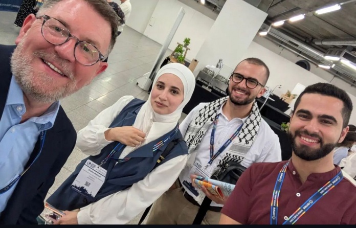 طالبة طب بشري بالجامعة العربية الأمريكية تشارك بمؤتمر دولي في سويسرا