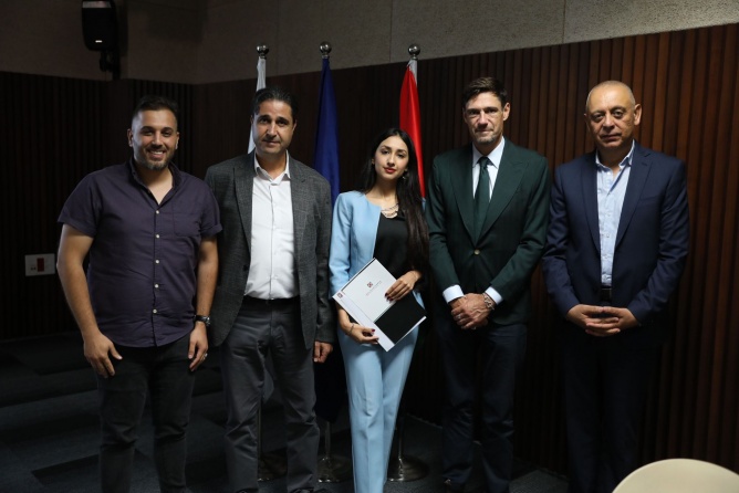 المرصد الفلسطيني "تحقق" يطلق "بصمة" لتمكين الشباب الفلسطيني من المشاركة الديمقراطية