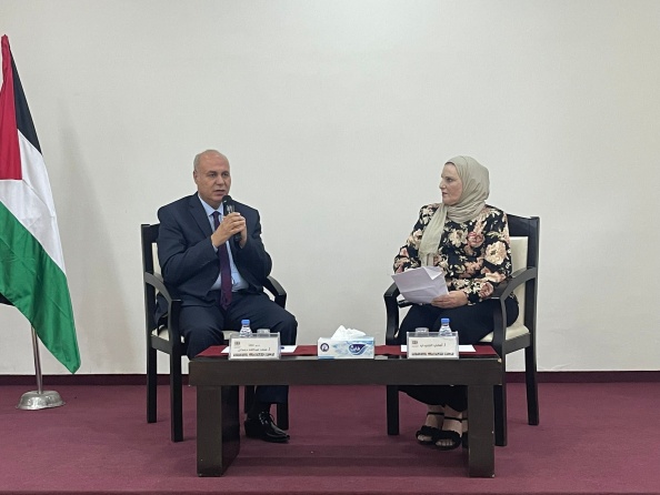 وزير الثقافة يعقد لقاء مفتوحاً مع المهتمين بالتراث الفلسطيني والحرفيين