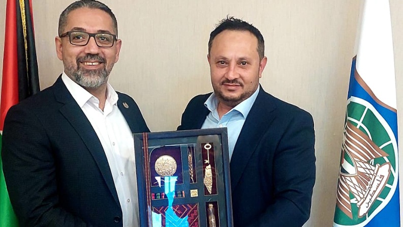 لقاء مثمر وهادف يجمع مدير جهاز المخابرات العامة محافظة القدس ومدير عام شركة "كهرباء القدس".