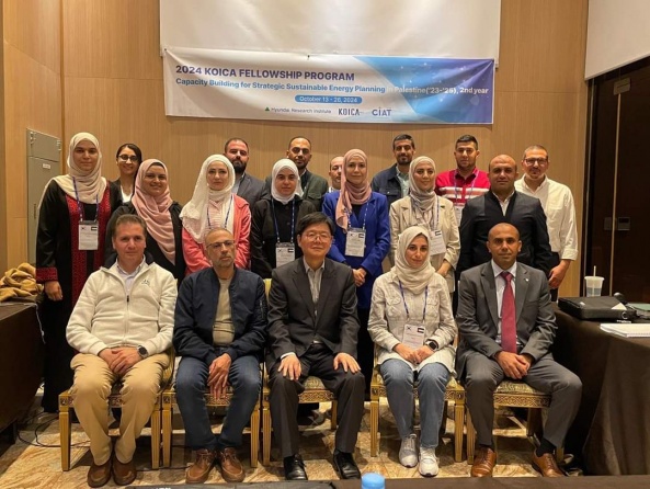 "كهرباء القدس " تشارك في دورةٍ دولية لبناء قدرات التخطيط الاستراتيجي للطاقة المستدامة