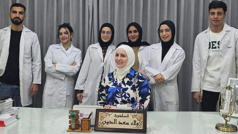 إبداعات طلبة الطب البشري في الجامعة العربية الامريكية 