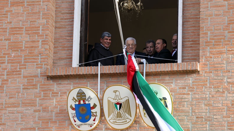 الرئيس يفتتح المبنى الجديد لسفارة فلسطين لدى الفاتيكان