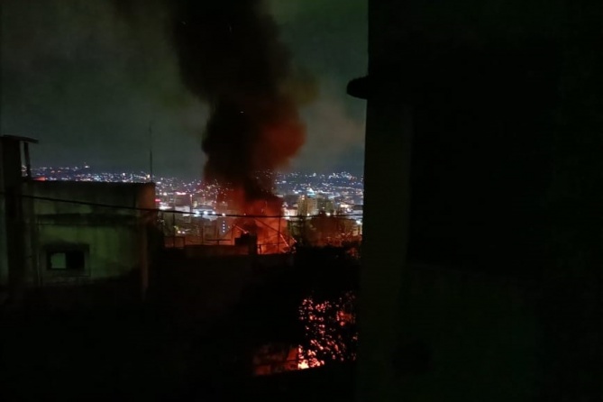 الأجهزة الأمنية تتعامل مع مركبة مفخخة في مخيم جنين
