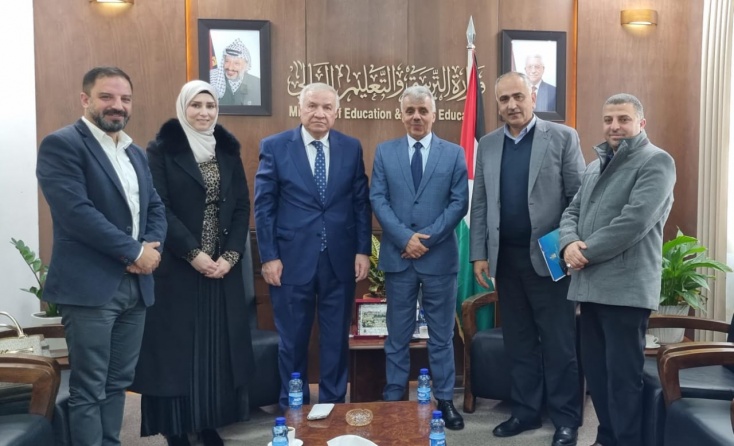 برهم والخطيب يبحثان سبل دعم التعليم في القدس