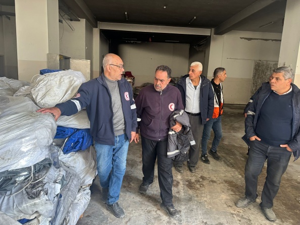 جولة تفقدية لجمعية الهلال الأحمر الفلسطيني في غزة لإعادة بناء الخدمات الصحية بعد أضرار الحرب