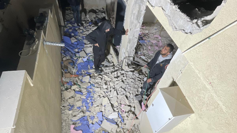 الاحتلال يجبر مقدسياً على هدم منزله