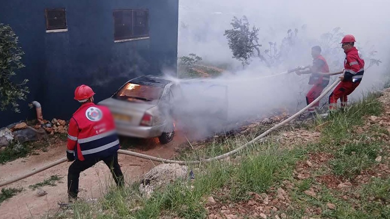 إصابات بالرصاص وإحراق مزرعتين و3 مركبات في هجوم للمستوطنين على قرية دوما