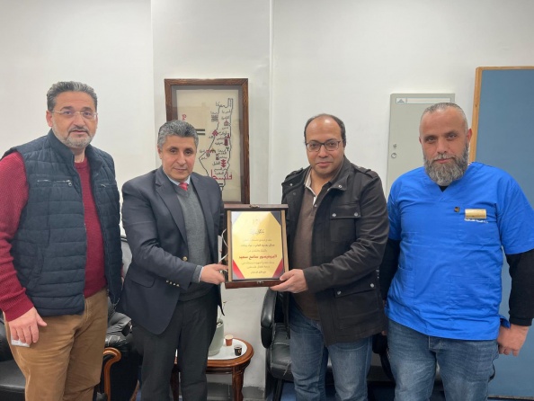 بروفيسور مصري يجري عمليات قلب مفتوح بتقنية تستخدم لأول مرة بمجمع فلسطين الطبي