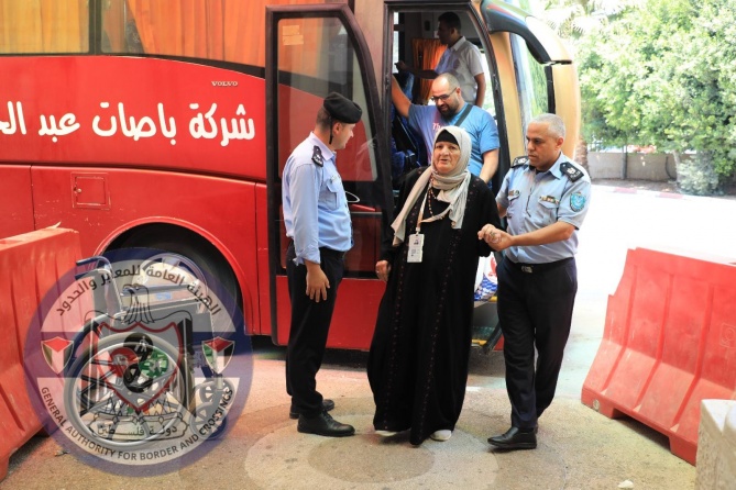 المعابر والحدود: معبر الكرامة يعمل دون جدول زمني محدد