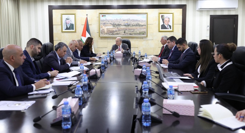 مصطفى يشدد على تكاتف الجهود لخلق فرص عمل وتمكين الريادة