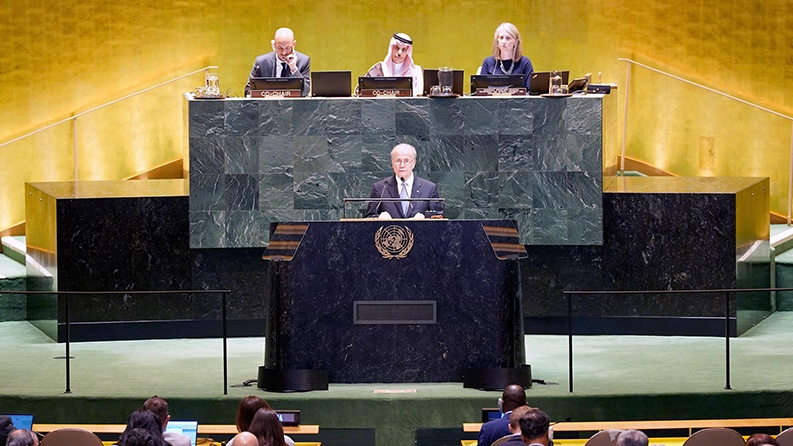 مصطفى: يجب أن يتجاوز العالم حقبة الاستنكار وينتقل للفعل 