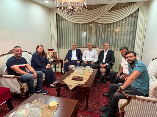 الشيخ من منزل البرغوثي: الجهود متواصلة للإفراج عن جميع الأسرى
