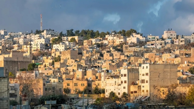 نتنياهو يناقش فكرة إقامة "إمارة عشائرية" في الخليل
